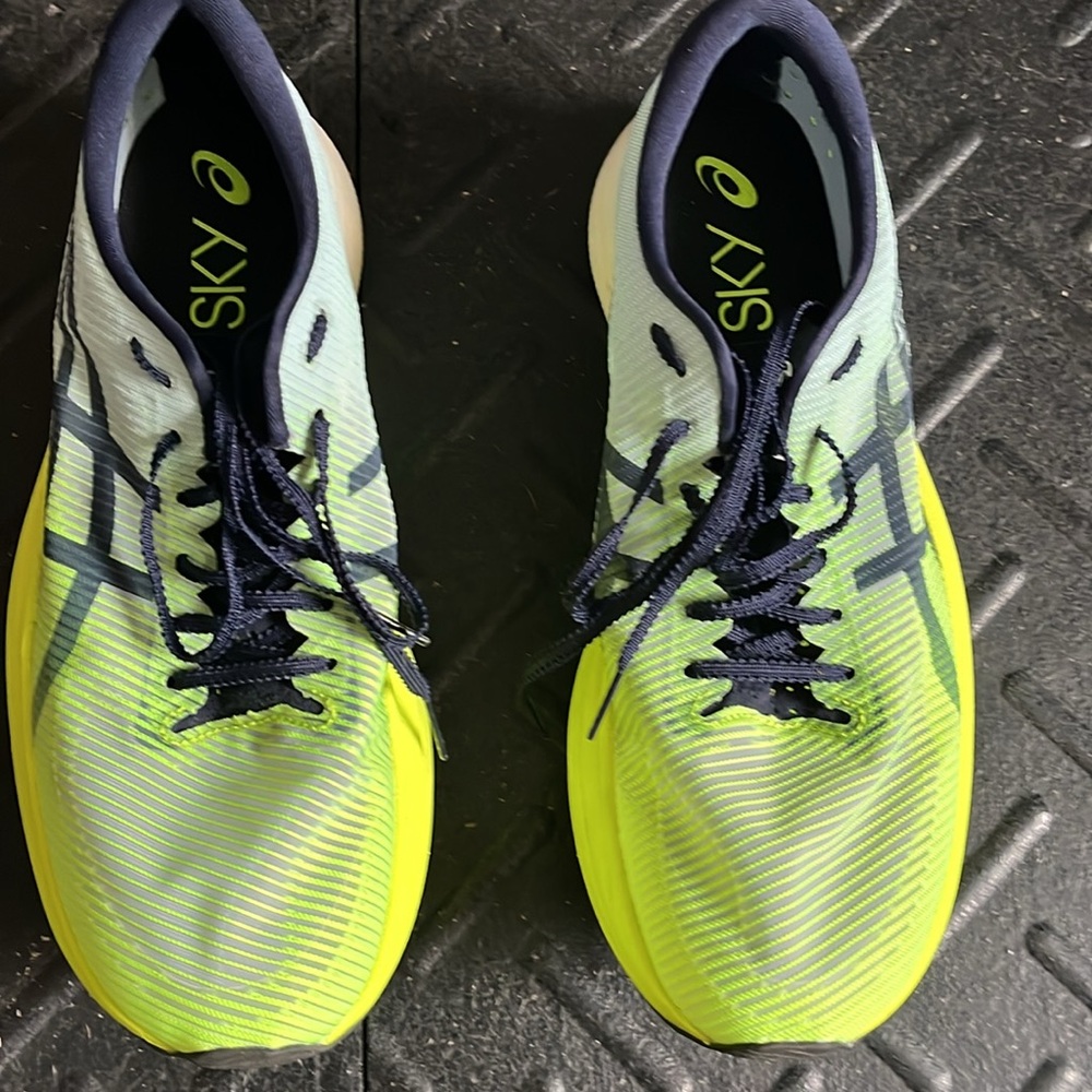 ASICS meta speed sky